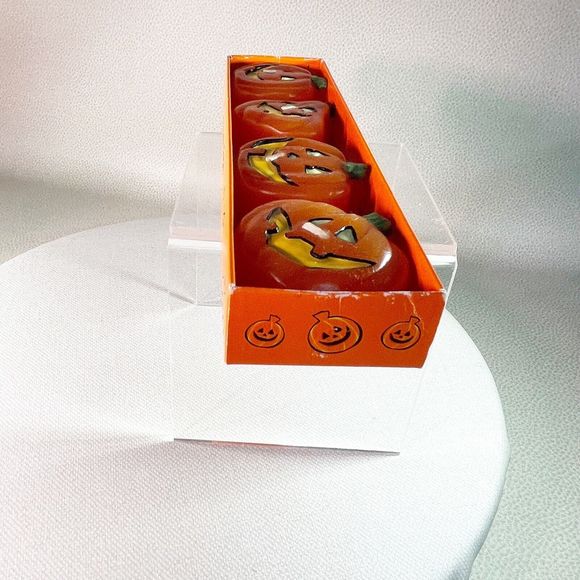 The White Barn Candle Co Halloween Treats Jack-o-Lantern Floating Candles Set - Picture 7 of 10